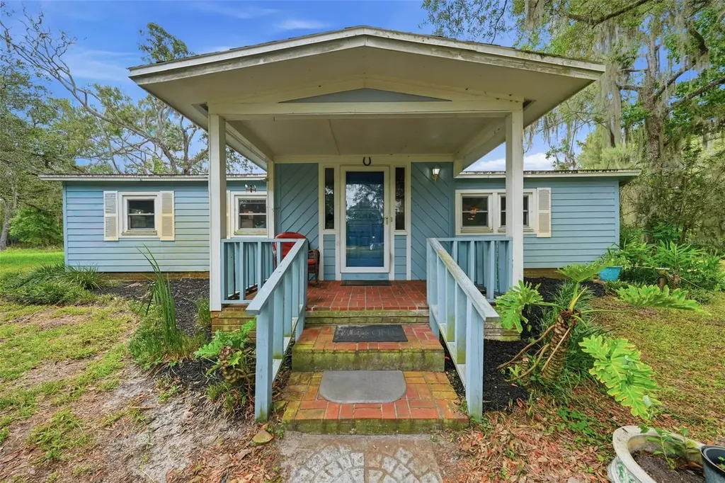 9380 N Cedar Cove Road Dunnellon FL 34434