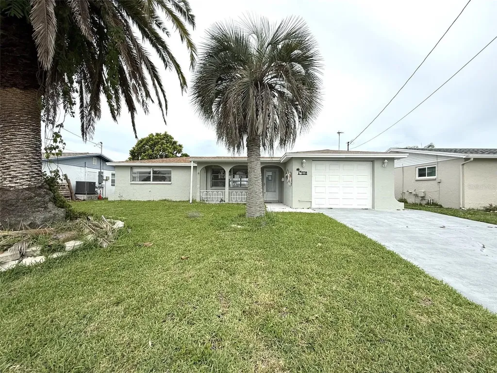 12739 3rd Isle Hudson FL 34667