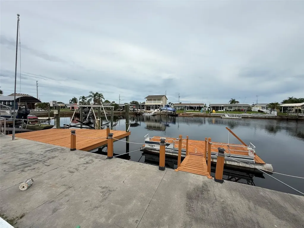 12739 3rd Isle Hudson FL 34667