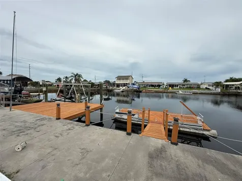 12739 3rd Isle Hudson FL 34667