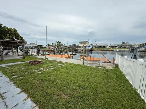 12739 3rd Isle Hudson FL 34667