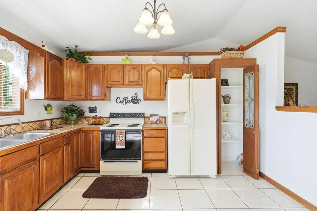 2322 Matthew Circle Deltona FL 32738