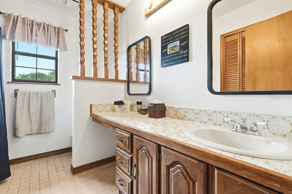 2322 Matthew Circle Deltona FL 32738