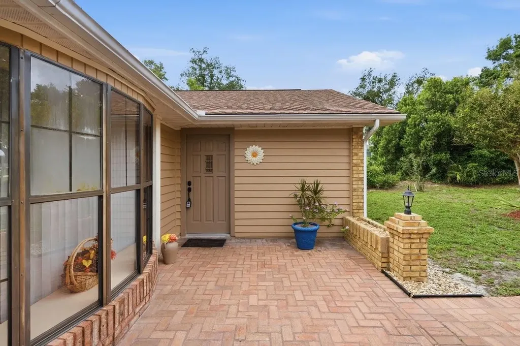 2322 Matthew Circle Deltona FL 32738