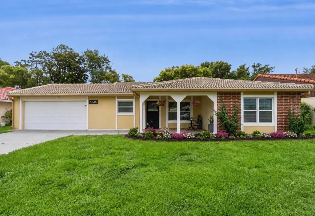 5246 Mayapple Circle Orlando FL 32821