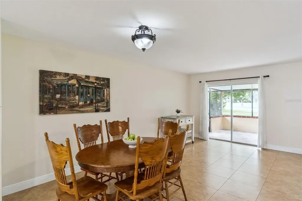 5246 Mayapple Circle Orlando FL 32821