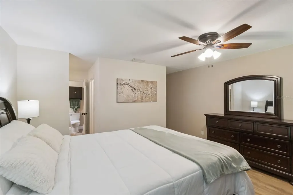 5246 Mayapple Circle Orlando FL 32821