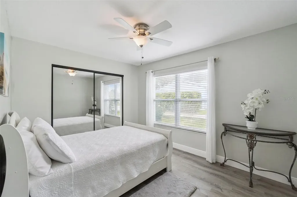5246 Mayapple Circle Orlando FL 32821