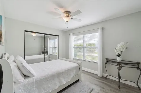 5246 Mayapple Circle Orlando FL 32821