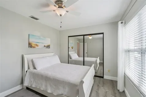 5246 Mayapple Circle Orlando FL 32821