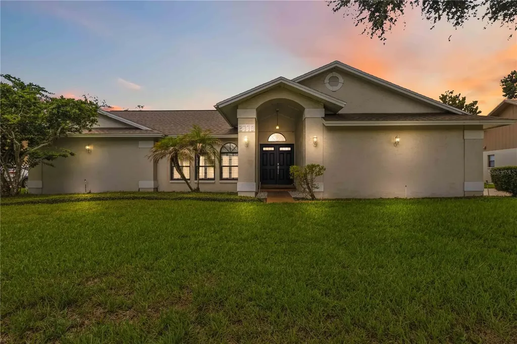 2110 Laindale Place Valrico FL 33596