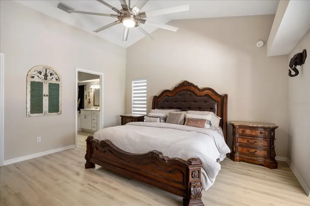 2110 Laindale Place Valrico FL 33596