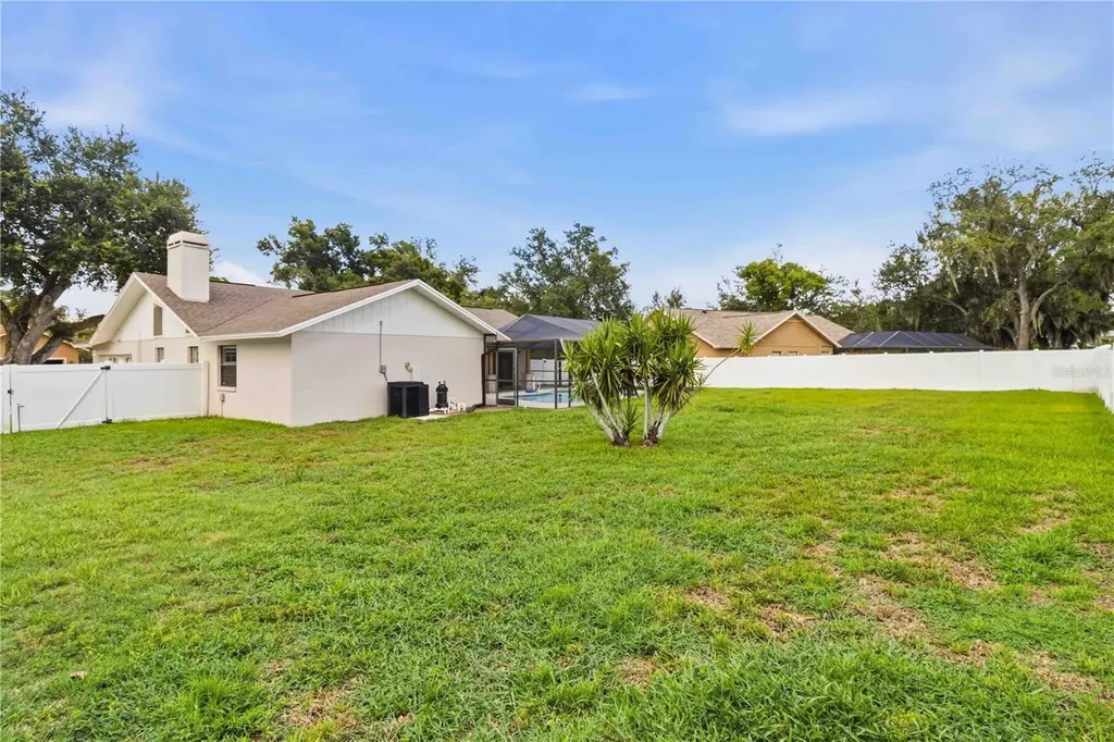 2110 Laindale Place Valrico FL 33596