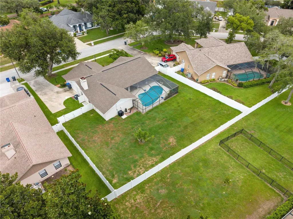 2110 Laindale Place Valrico FL 33596