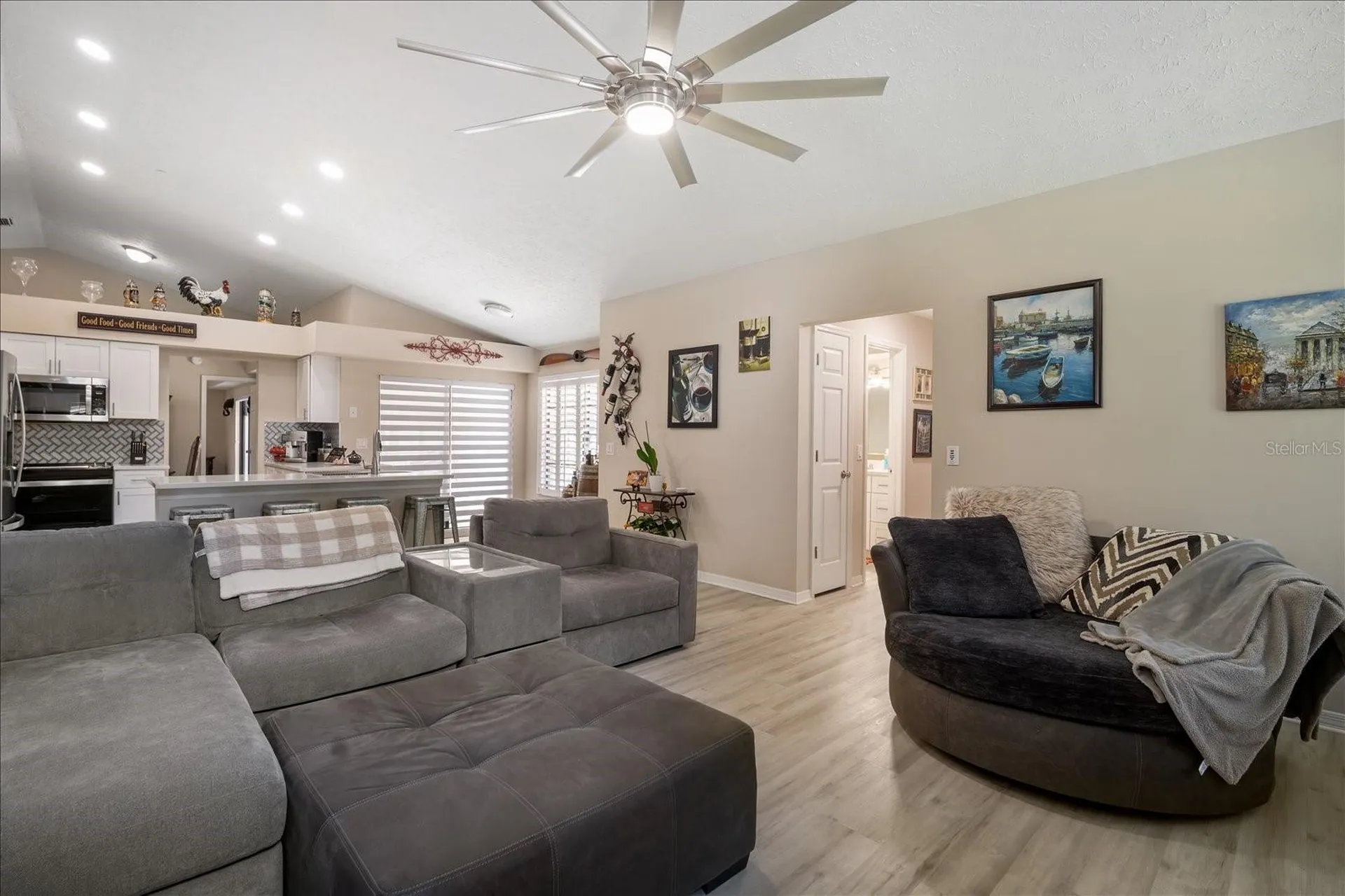 2110 Laindale Place Valrico FL 33596