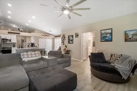 2110 Laindale Place Valrico FL 33596