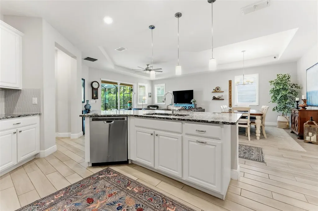 2173 Weaver Bird Lane Venice FL 34292