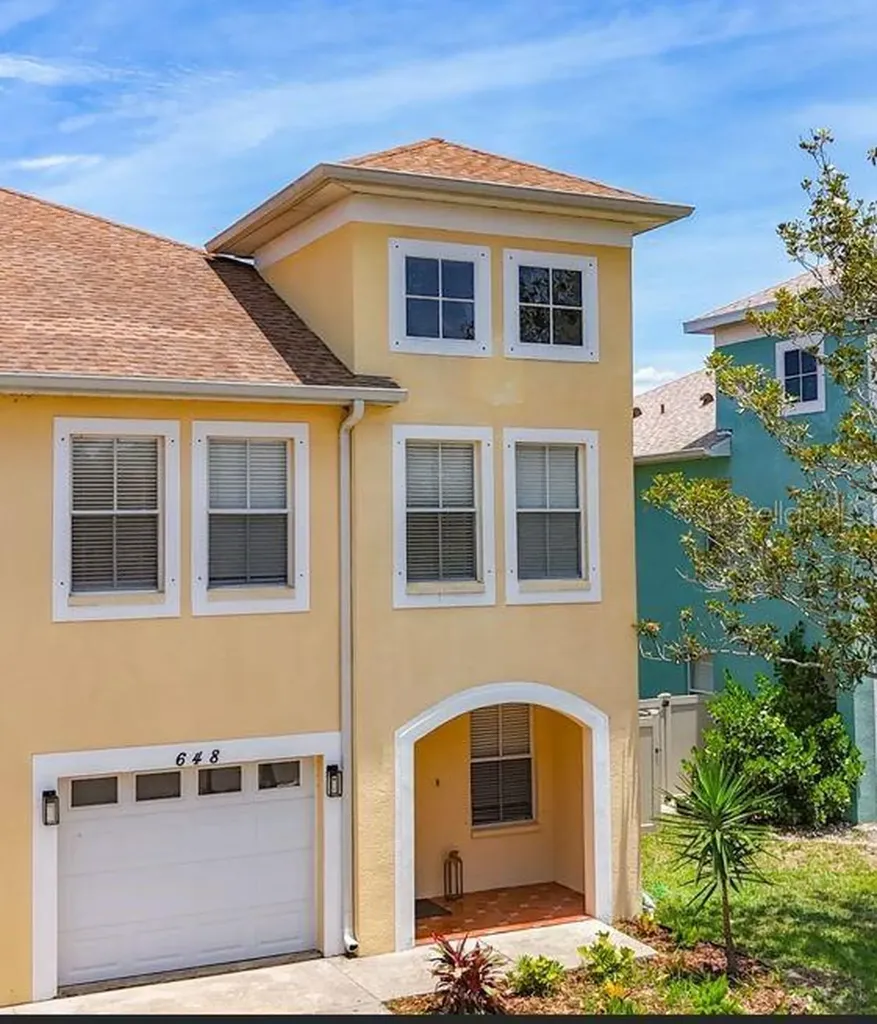 648 Norfolk Street Dunedin FL 34698