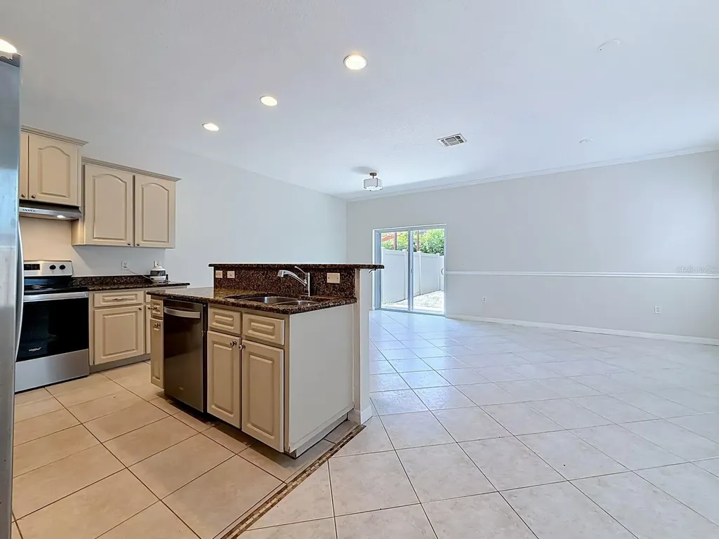 648 Norfolk Street Dunedin FL 34698
