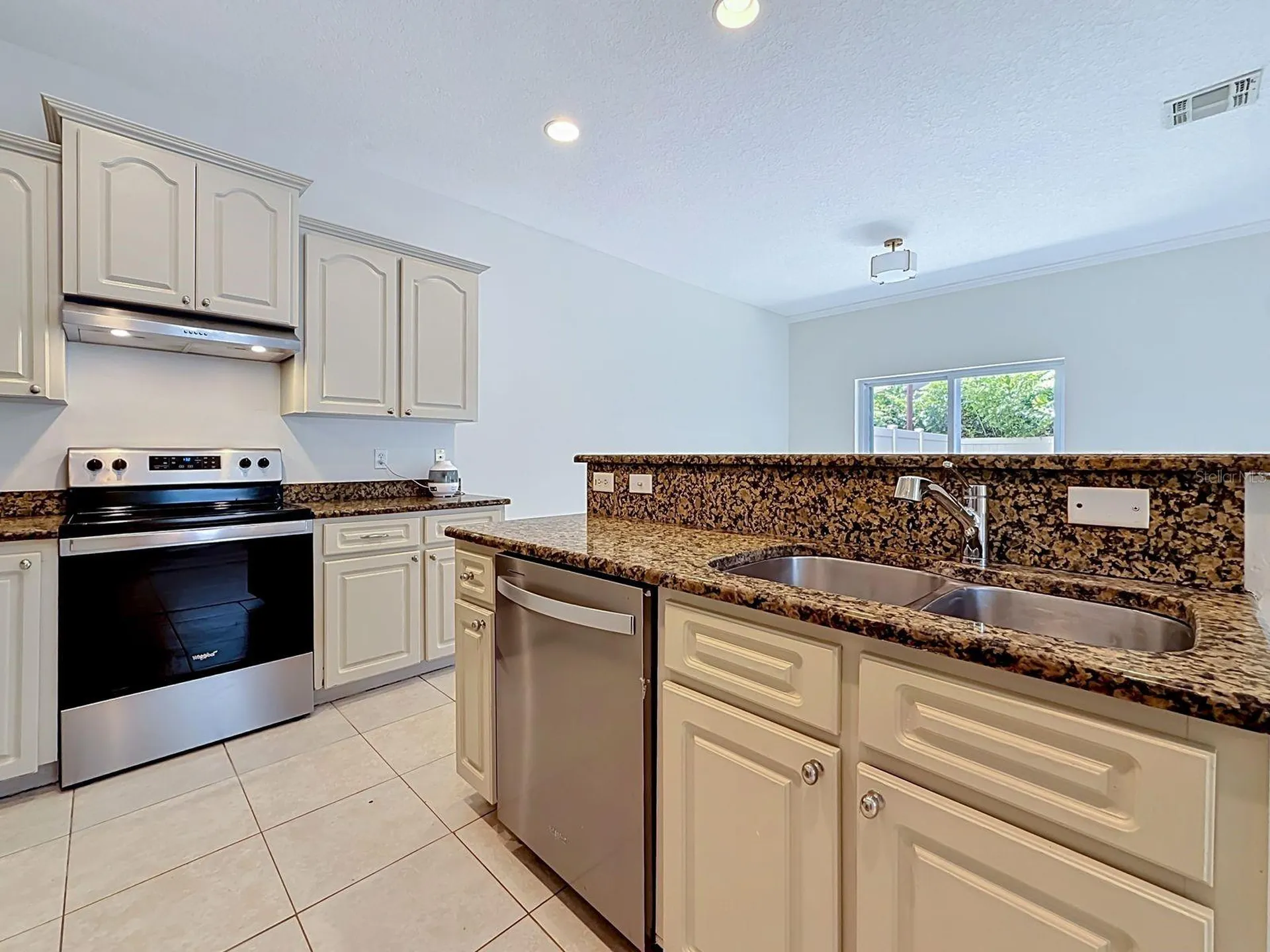 648 Norfolk Street Dunedin FL 34698