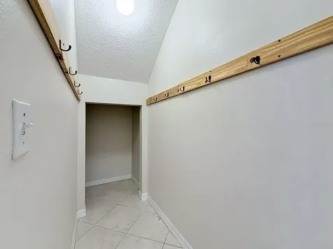 648 Norfolk Street Dunedin FL 34698