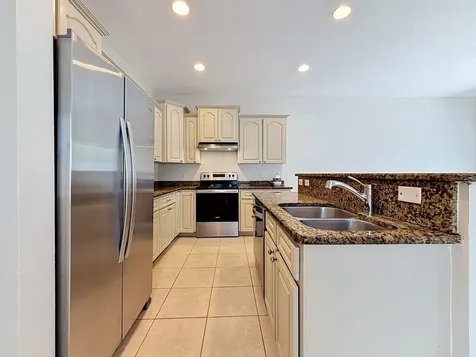 648 Norfolk Street Dunedin FL 34698