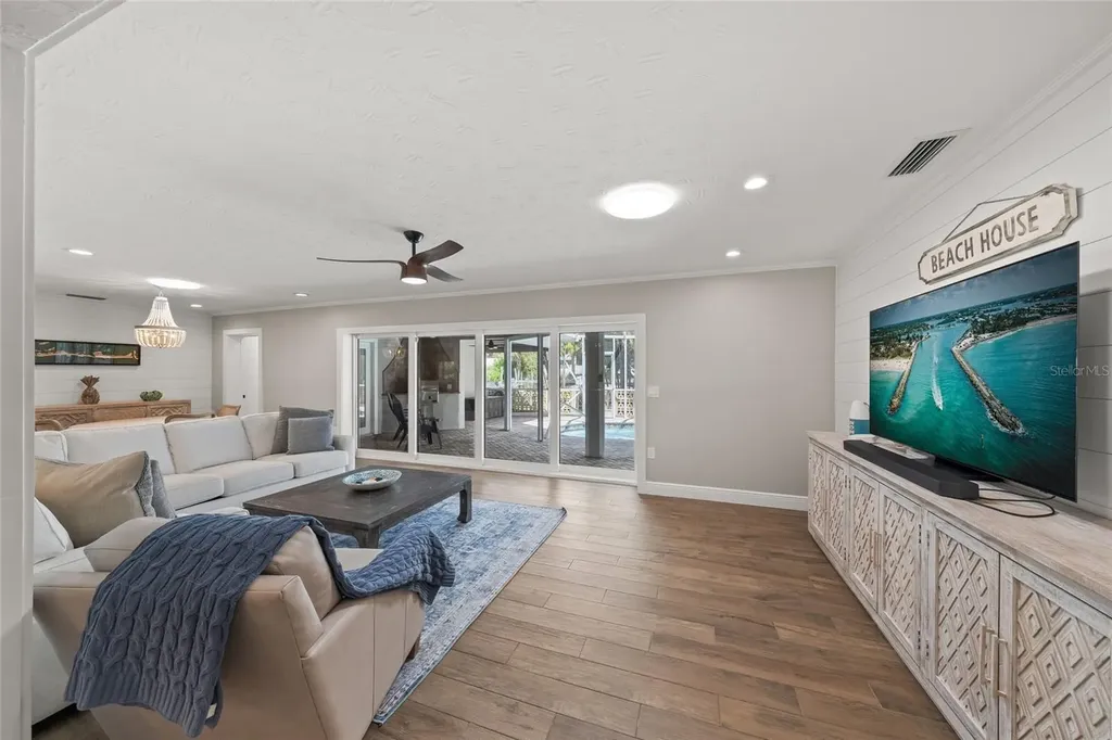 549 Halyard Lane Longboat Key FL 34228