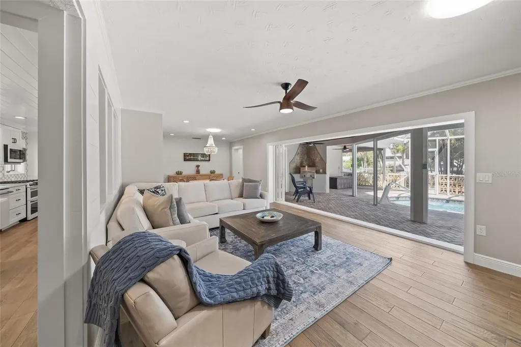 549 Halyard Lane Longboat Key FL 34228