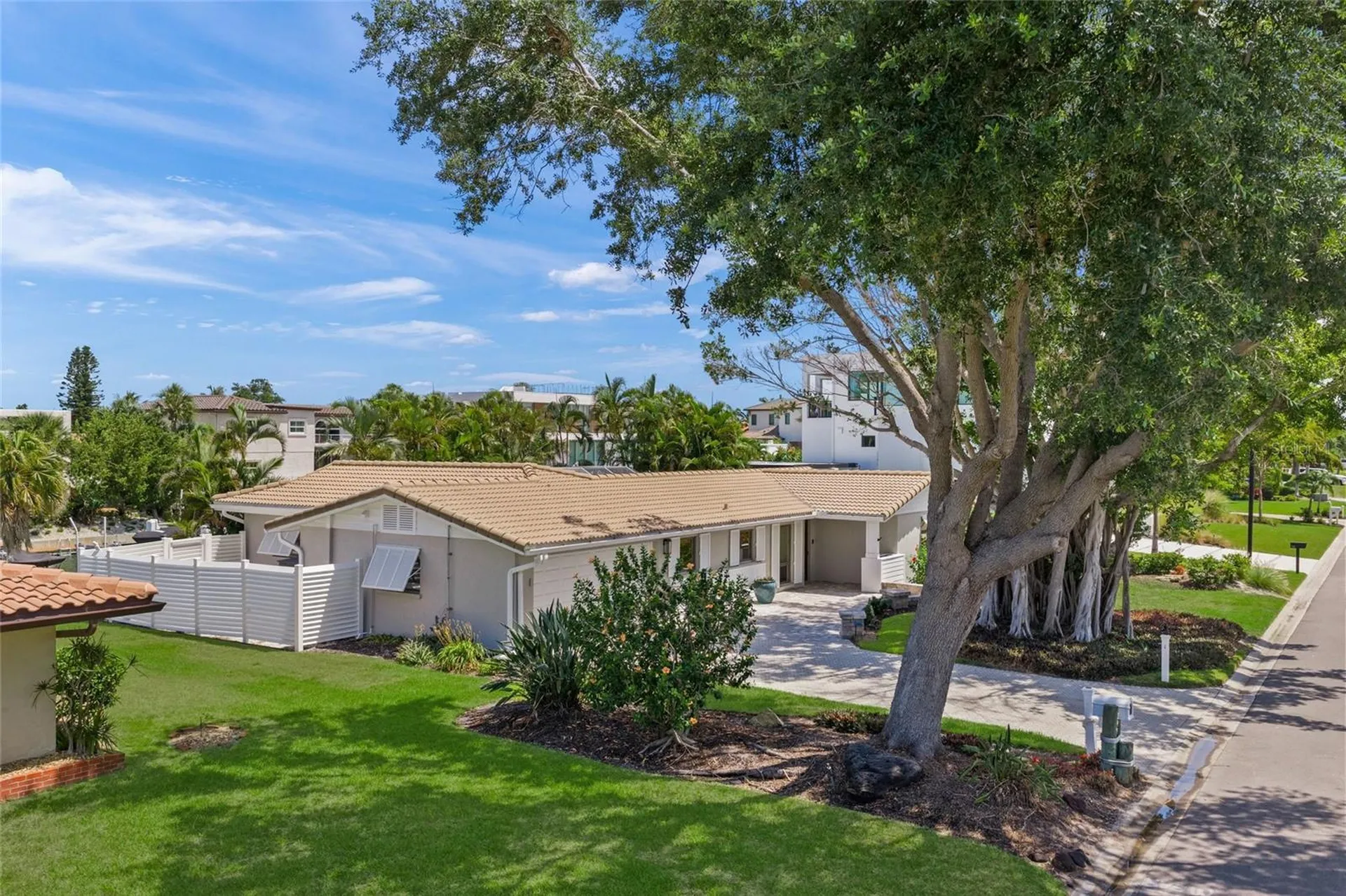 549 Halyard Lane Longboat Key FL 34228