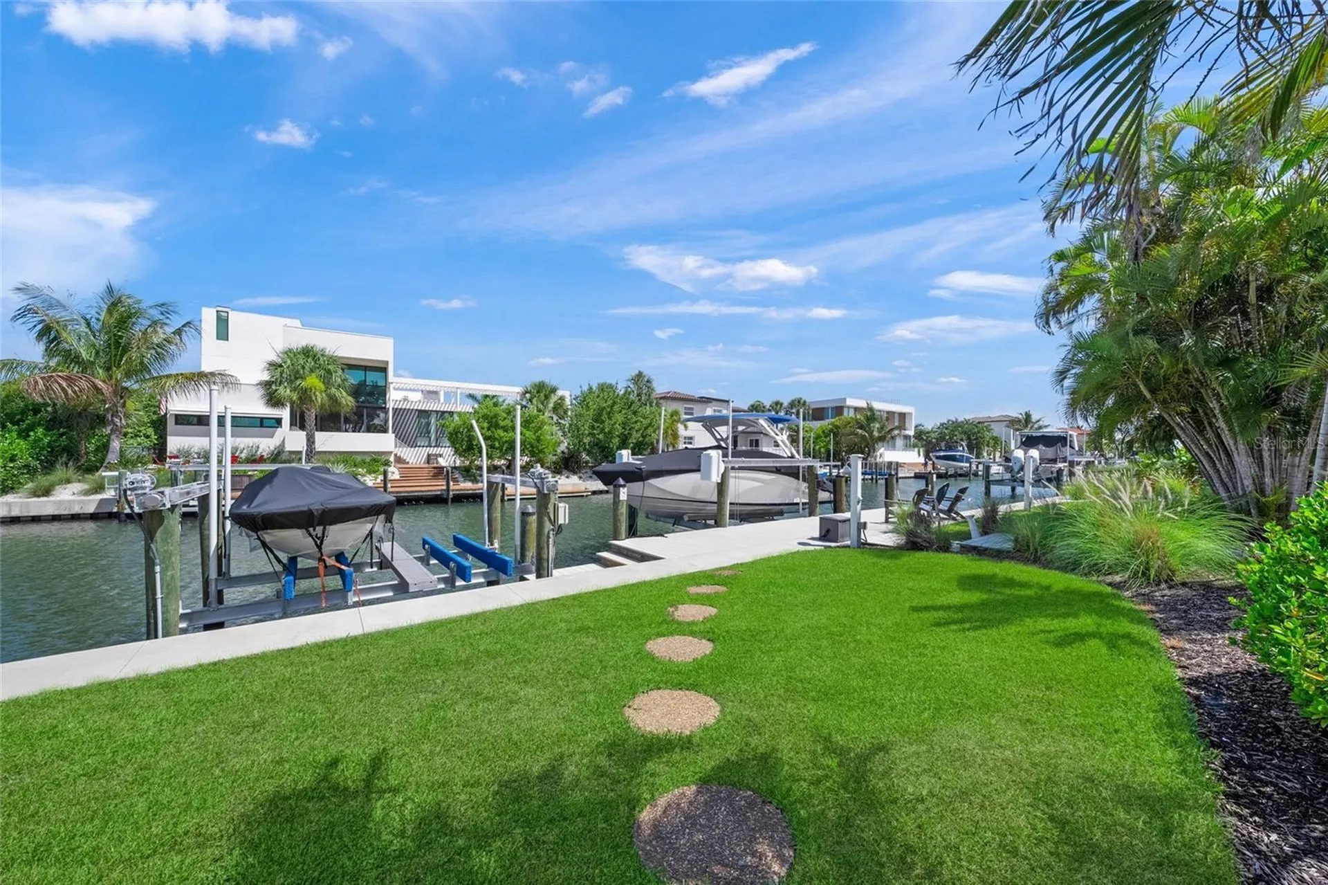 549 Halyard Lane Longboat Key FL 34228