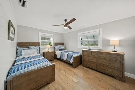 549 Halyard Lane Longboat Key FL 34228