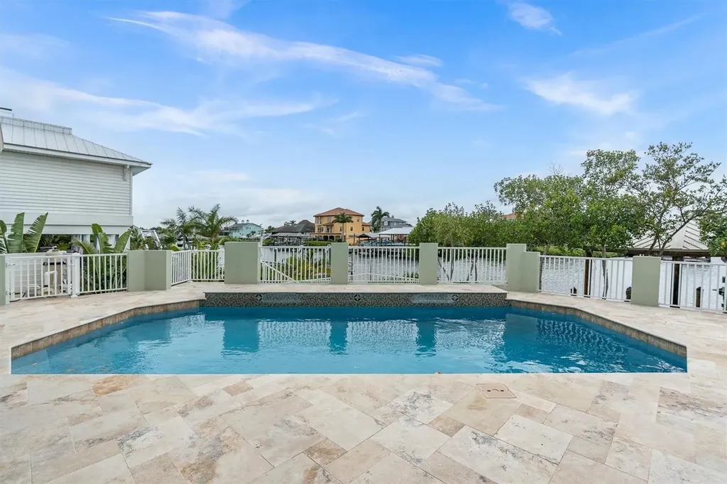 811 Birdie Way Apollo Beach FL 33572