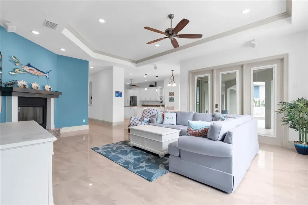 811 Birdie Way Apollo Beach FL 33572