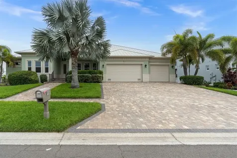 811 Birdie Way Apollo Beach FL 33572