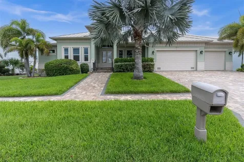 811 Birdie Way Apollo Beach FL 33572