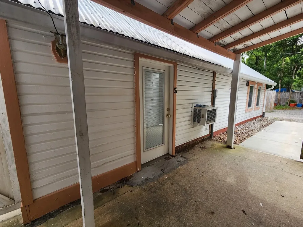 120 SE 7 Street Gainesville FL 32601