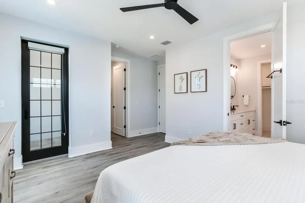 140 174th Avenue E Redington Shores FL 33708