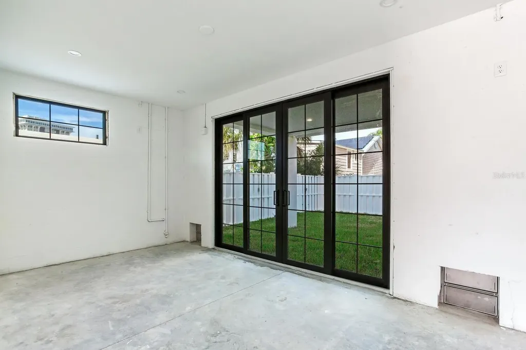 140 174th Avenue E Redington Shores FL 33708