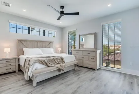 140 174th Avenue E Redington Shores FL 33708