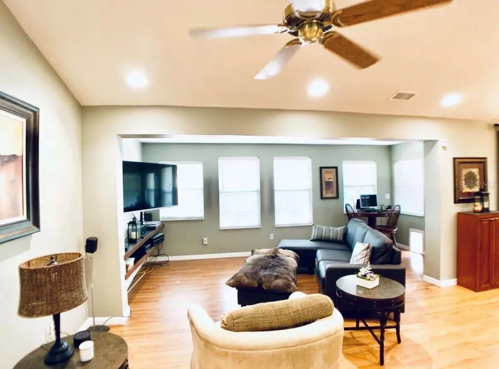 7333 Radiant Circle Orlando FL 32810