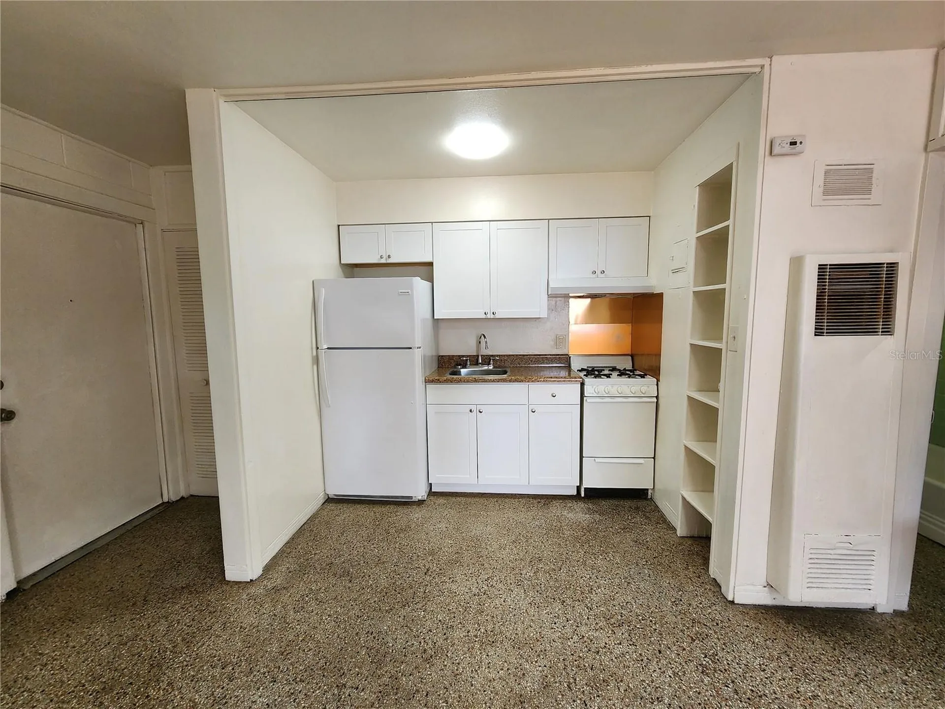 1933 NW 4 Avenue Gainesville FL 32603