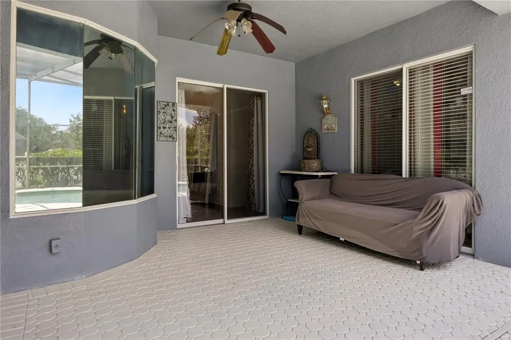 710 Regina Circle Oakland FL 34787