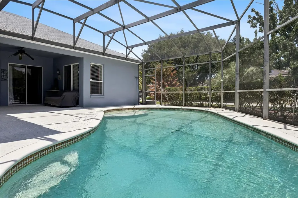 710 Regina Circle Oakland FL 34787