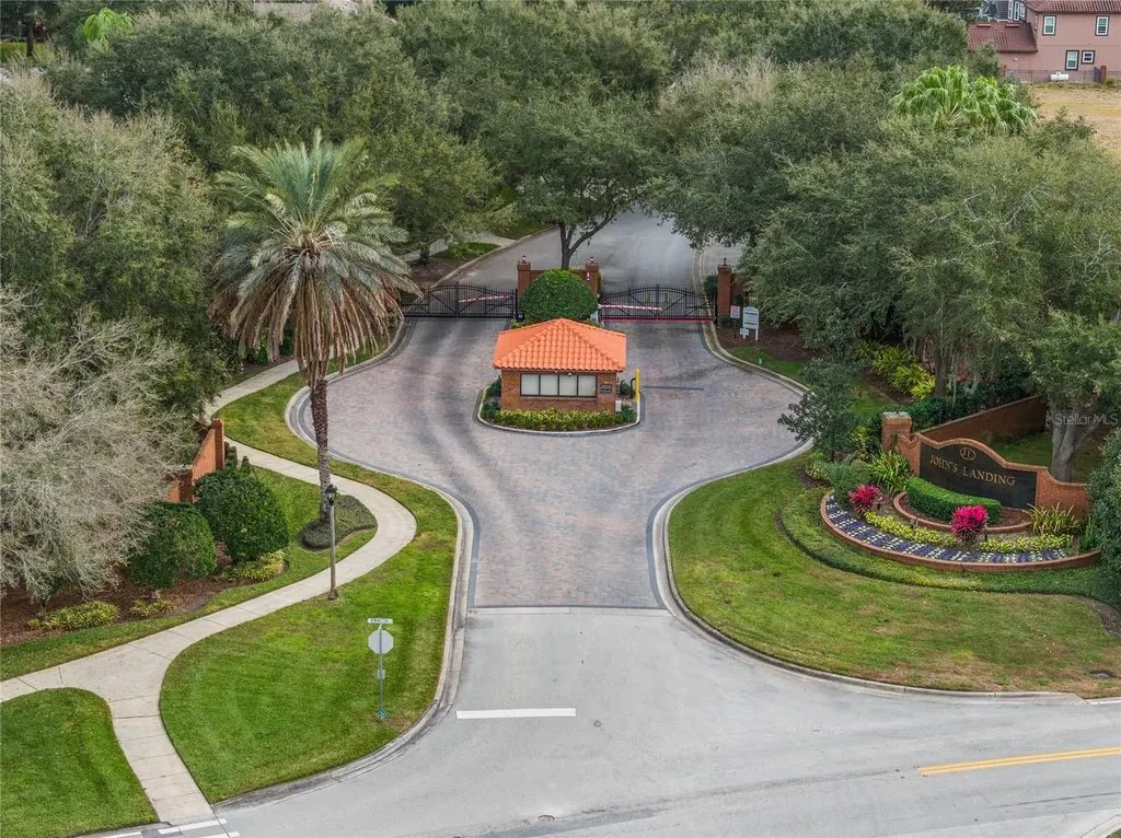 710 Regina Circle Oakland FL 34787