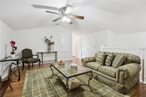 710 Regina Circle Oakland FL 34787
