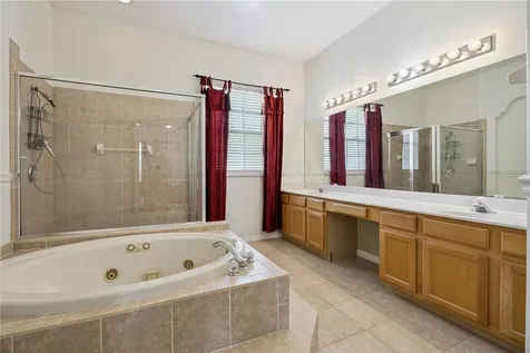 710 Regina Circle Oakland FL 34787
