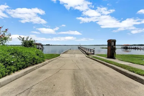 710 Regina Circle Oakland FL 34787