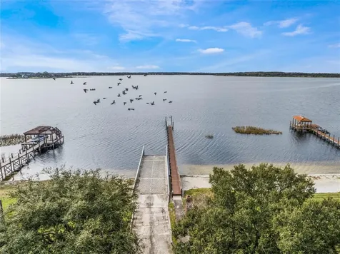 710 Regina Circle Oakland FL 34787