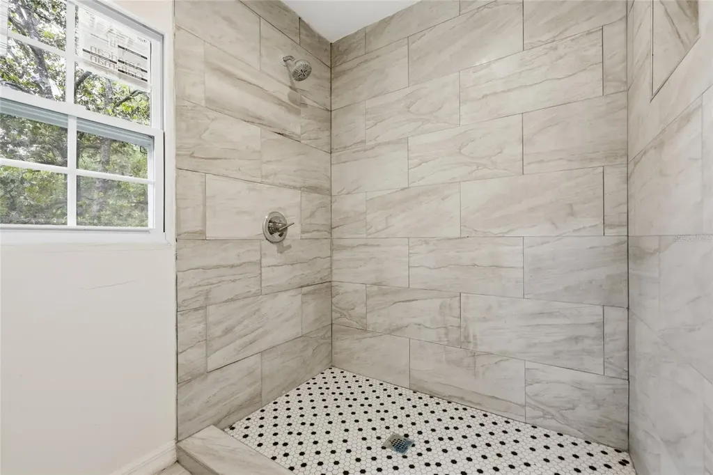 821 NE 22nd Terrace Gainesville FL 32641