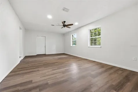 821 NE 22nd Terrace Gainesville FL 32641